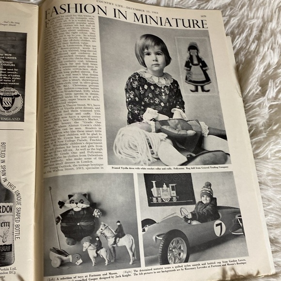 Country Life Magazine Traditional Furniture of Wales December 10, 1964 - Picture 2 of 16